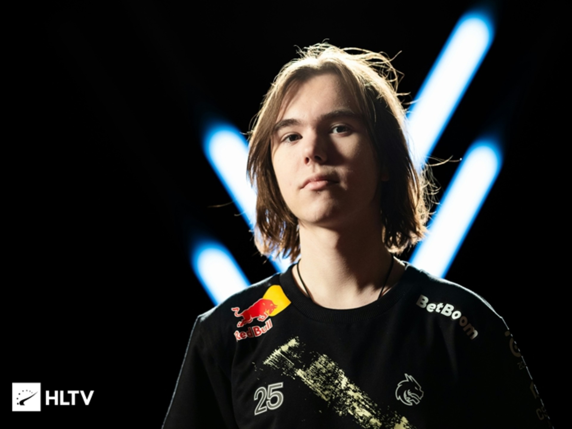 JackeyLove ：对面AD英雄池顺手的只有这几只 这版本不太厉害 没做特别针对