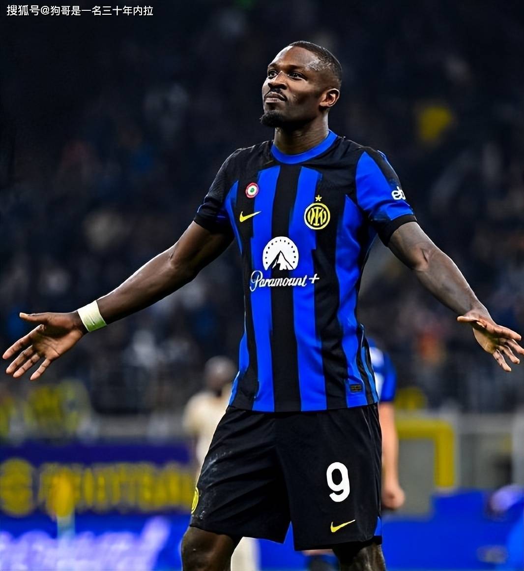 Doggo： ＂在每场比赛之前，职业选手必须要有100%的自信＂